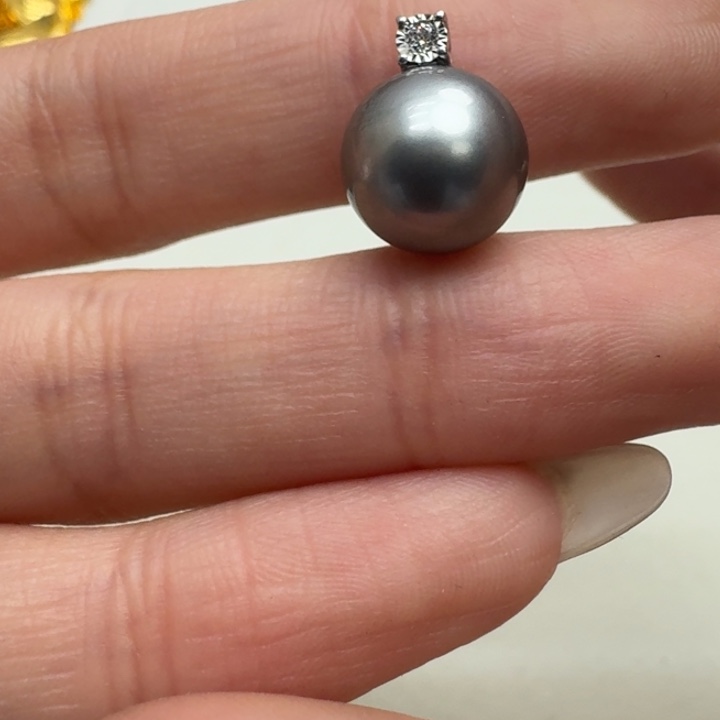 海水珍珠颈饰18K金镶嵌