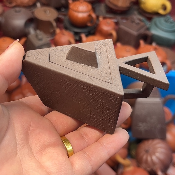 紫砂茶壶紫砂……………………