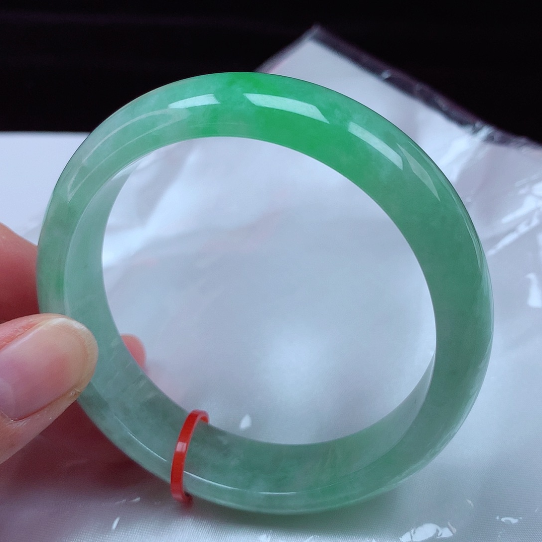 翡翠手镯未镶嵌58-59圈