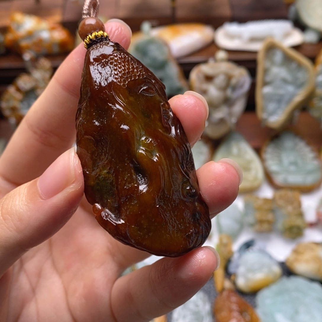 小***兵定制翡翠未镶嵌翡翠