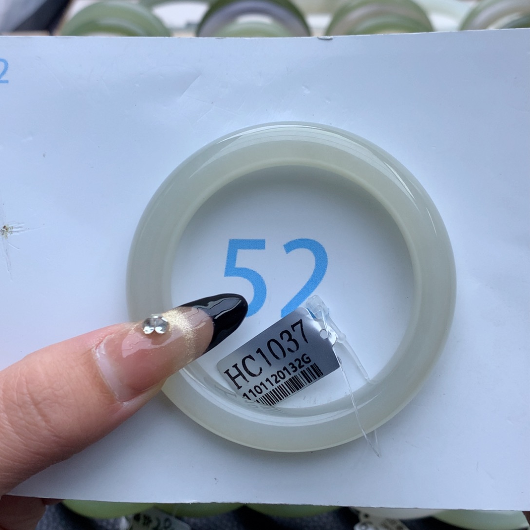 和田玉手镯未镶嵌杨*熙