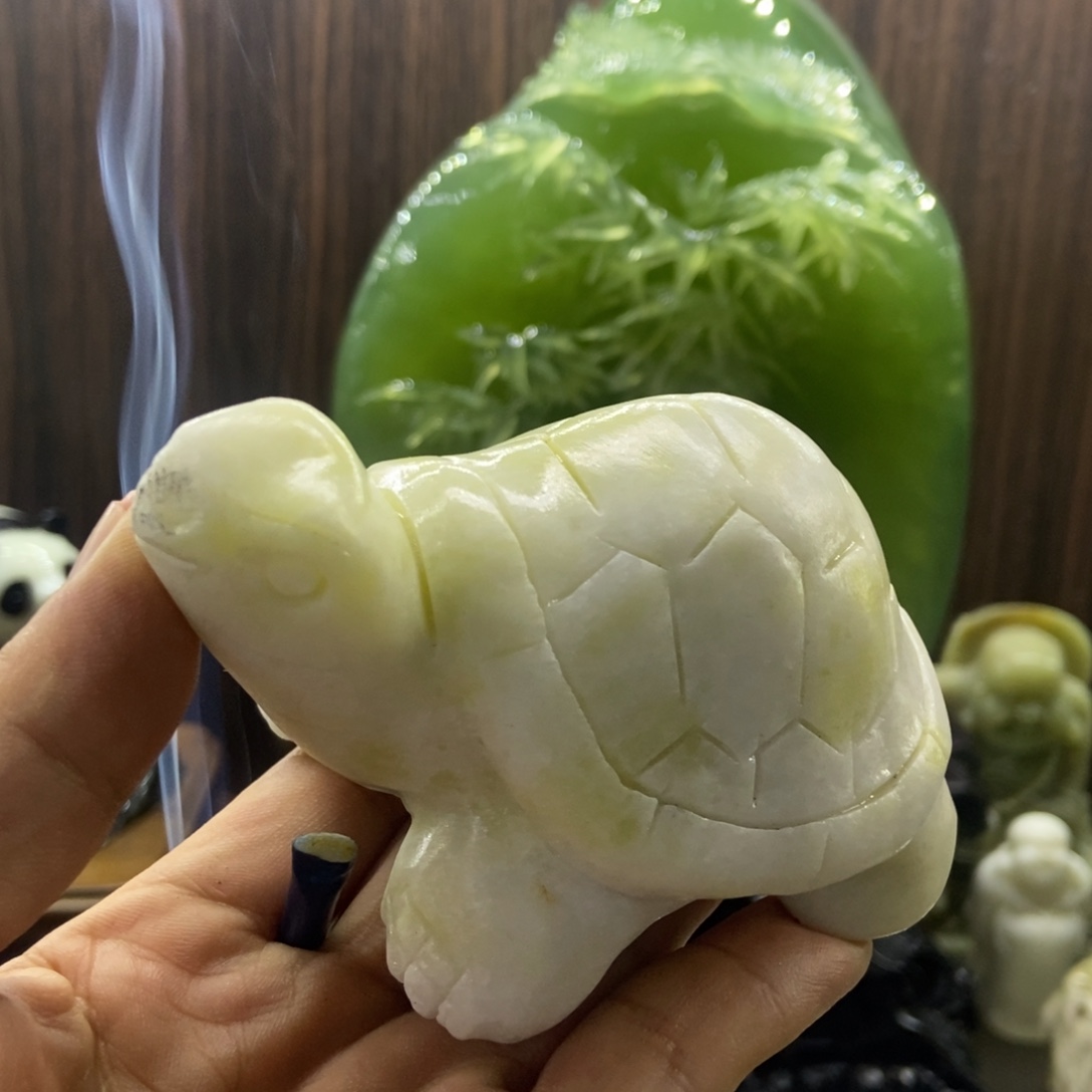 非***凡石材天然岫岩玉摆件
