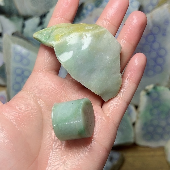 翡翠颈饰未镶嵌纯天然缅甸翡翠