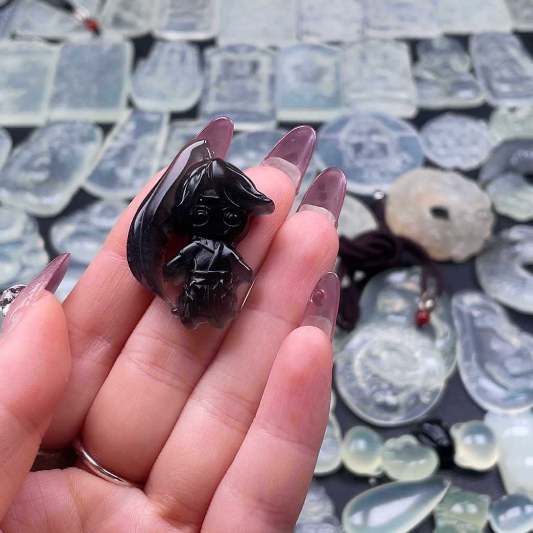 蛇纹石玉吊坠(赠链)未镶嵌