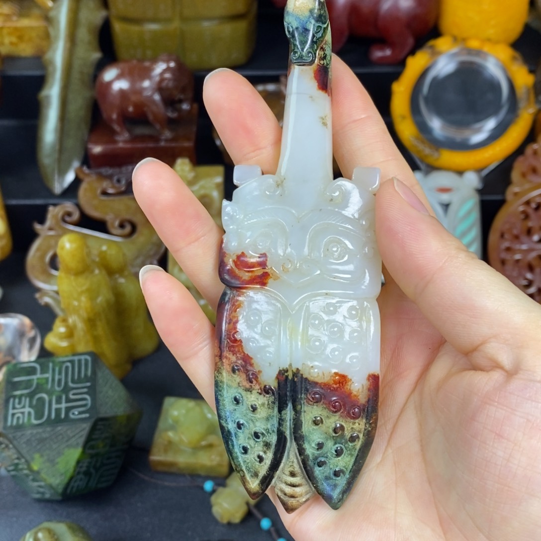 汪***和田玉未镶嵌把件