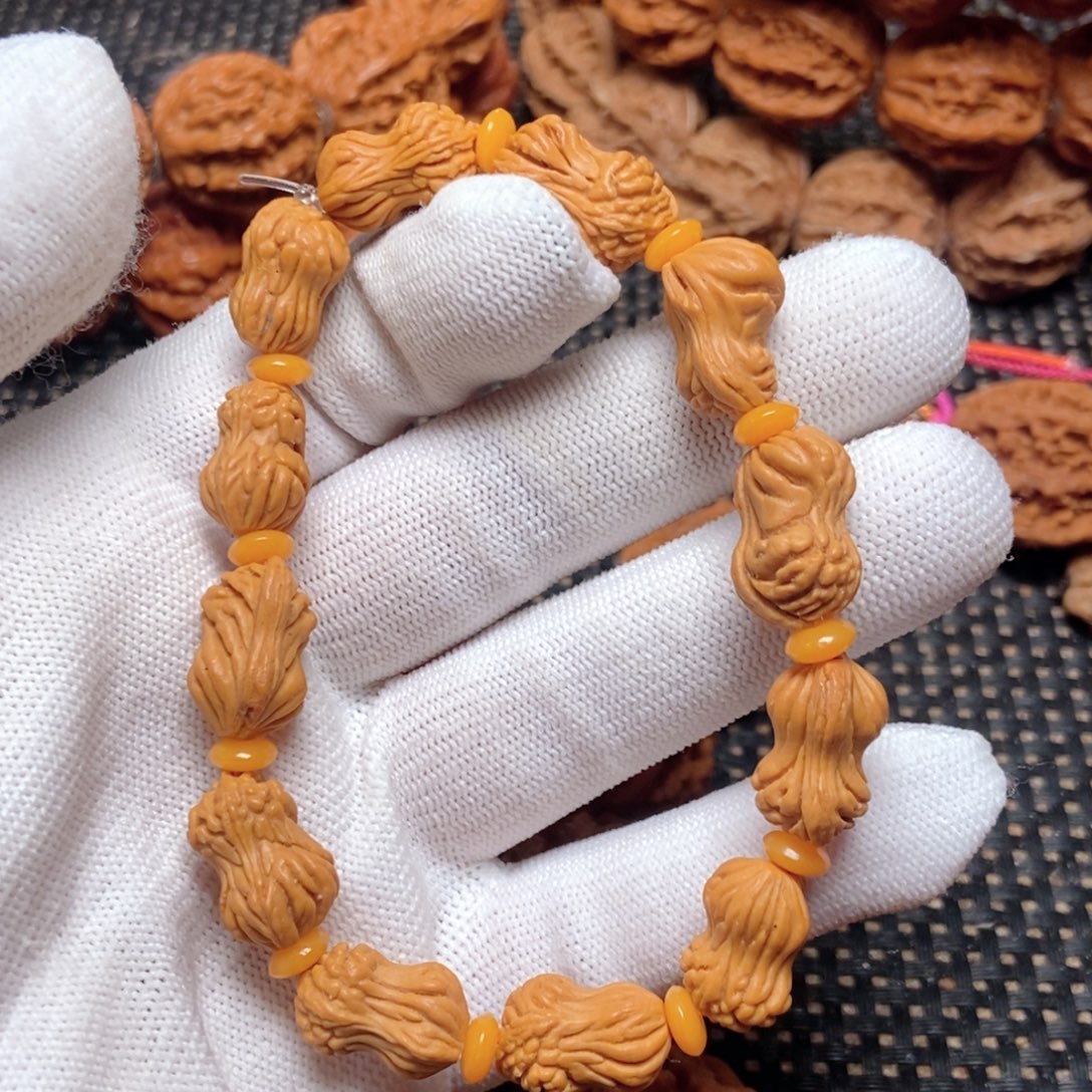 文玩核桃手串龙纹好事花生