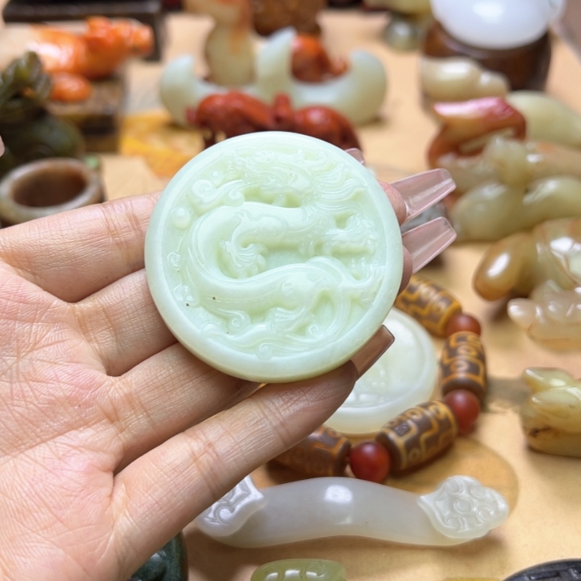 【闪购商品】蛇纹石玉颈饰未镶嵌