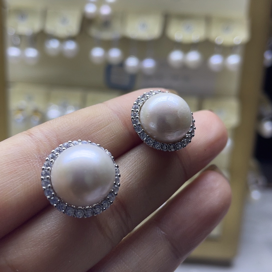 银S925镶嵌淡水珍珠耳饰