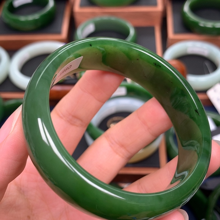 和田玉（碧玉）手镯未镶嵌手****157