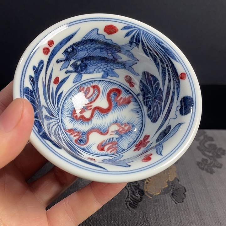 唉***喂青花釉里红主人杯