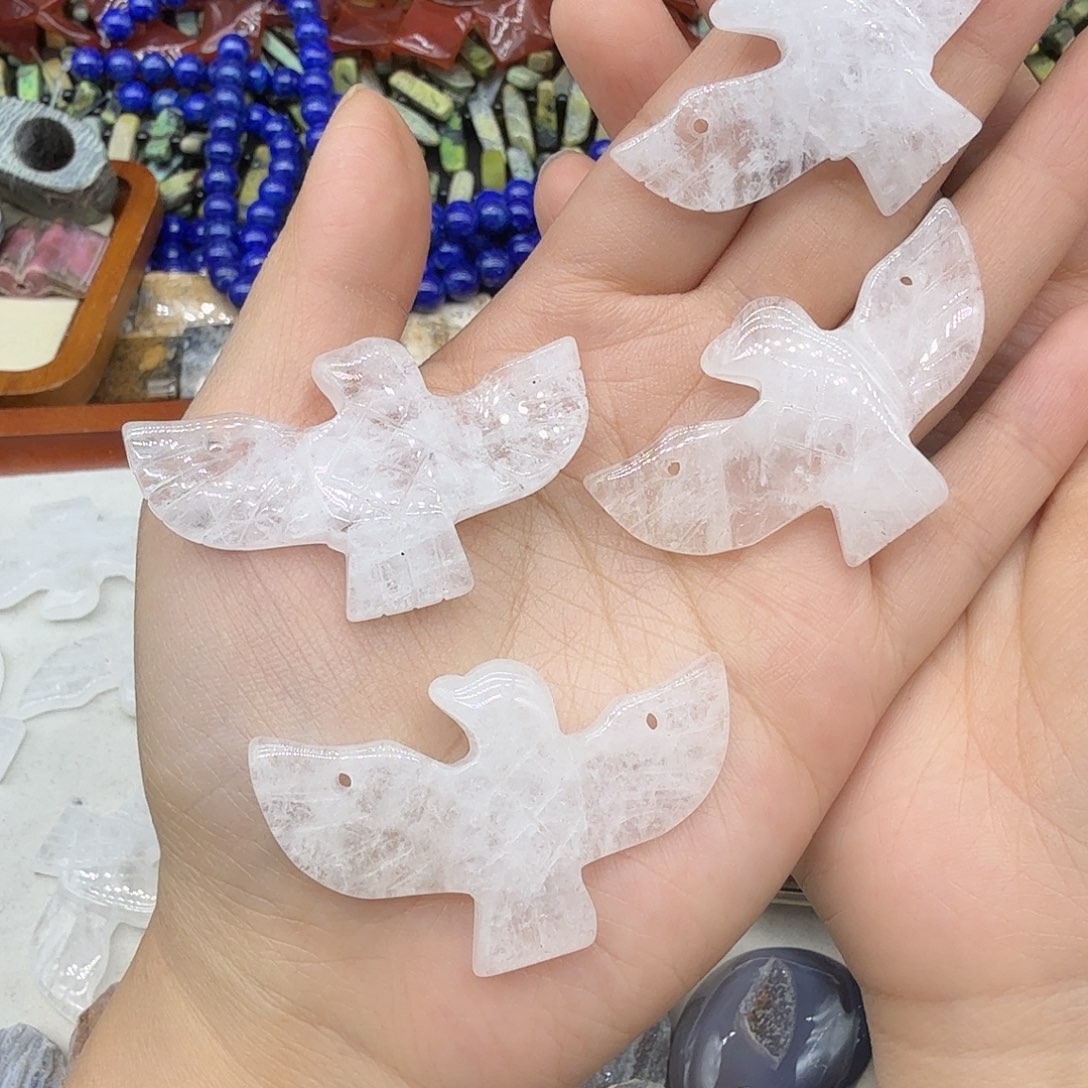 未镶嵌珠宝半成品水晶老鹰白水晶一颗