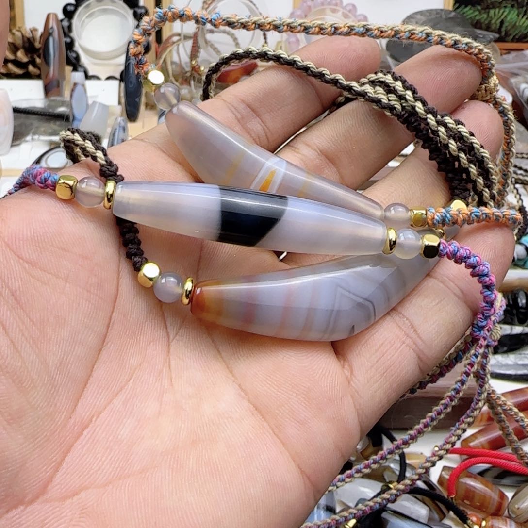 玛瑙/玉髓颈饰未镶嵌玄