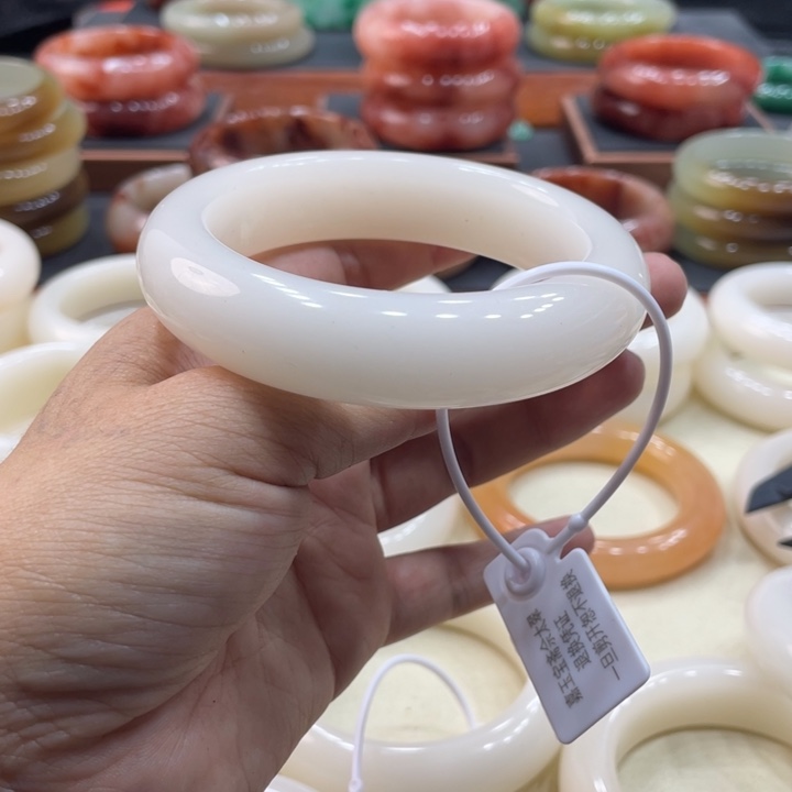 刺***儿石英质玉钛钢珠宝奇石