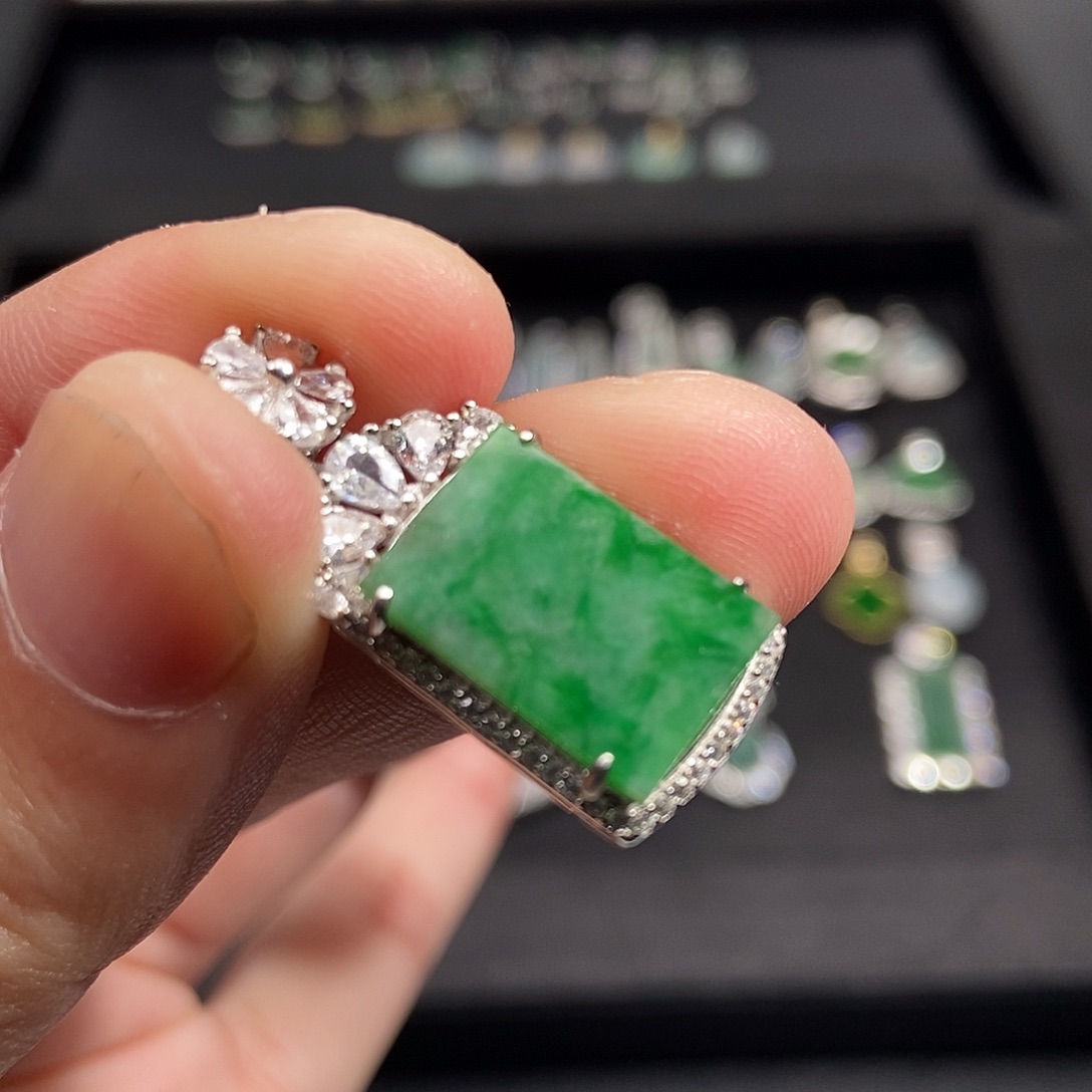 翡翠银S925镀金镶嵌吊坠(不含链)