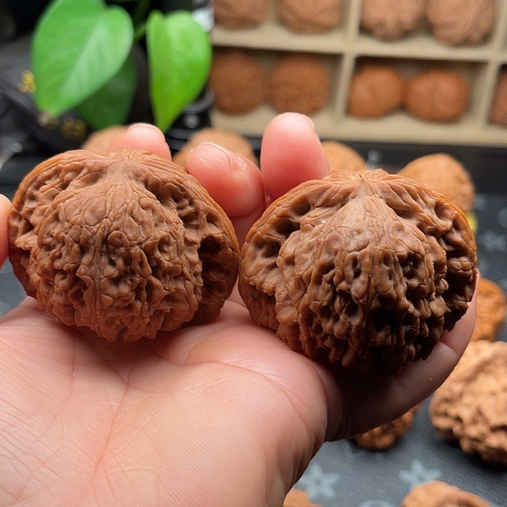 把件文玩核桃全品南疆石边54➕55