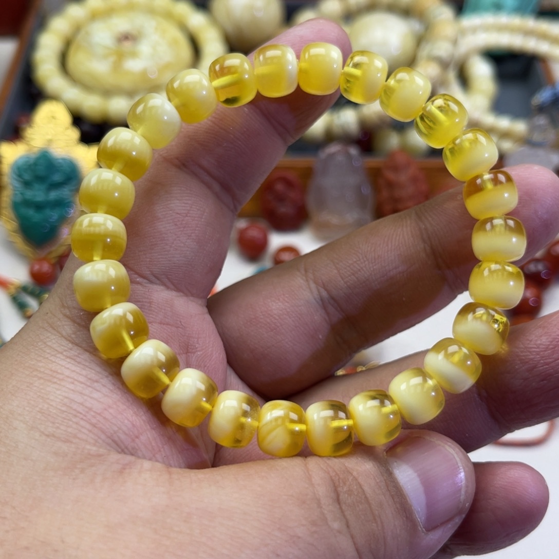 琥珀未镶嵌珠宝奇石20