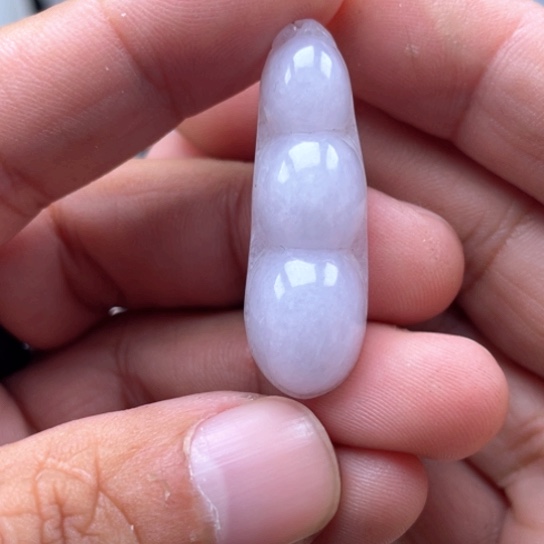 翡翠未镶嵌颈饰翡翠豆子