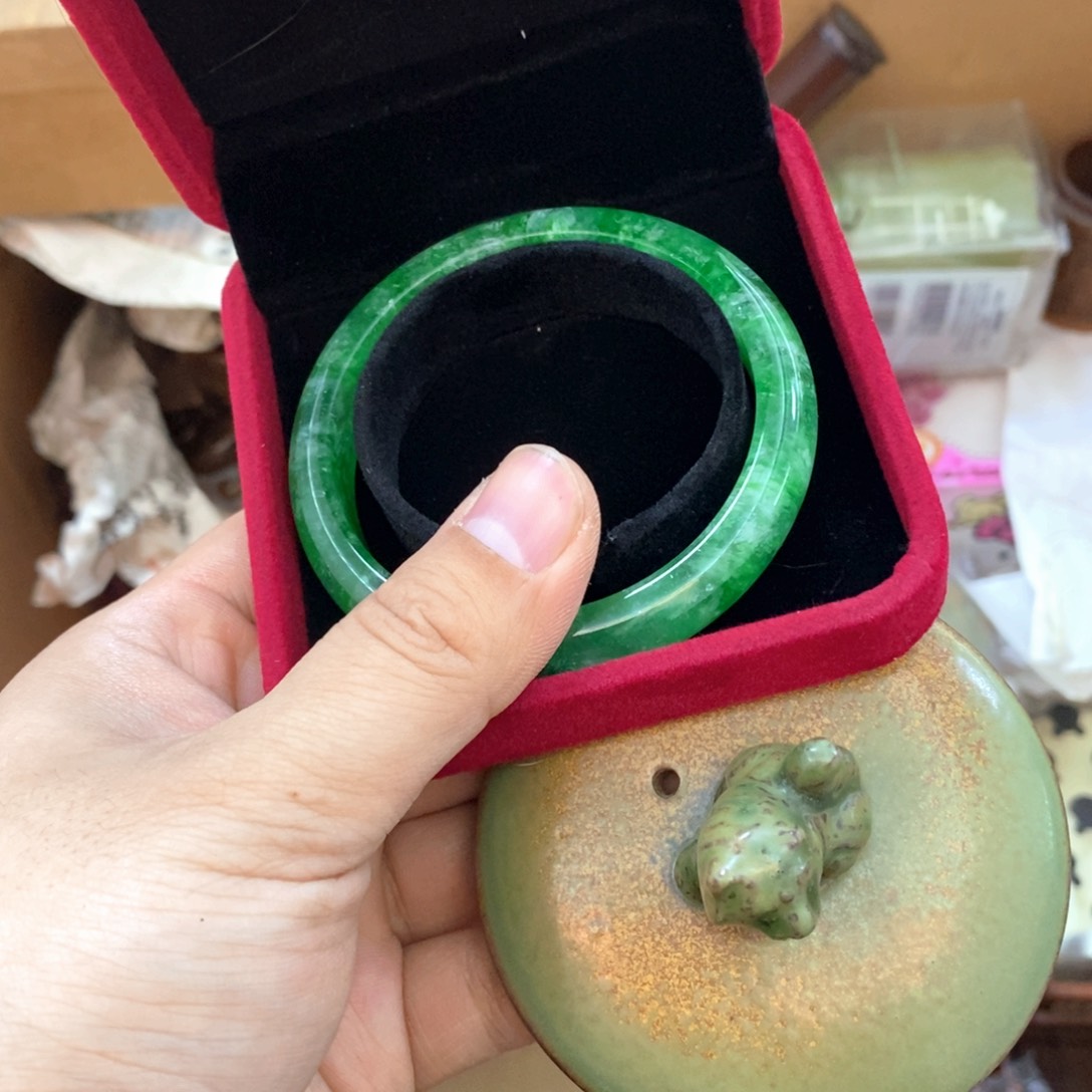瓷片给哈哈哈哈哈哈哈哈