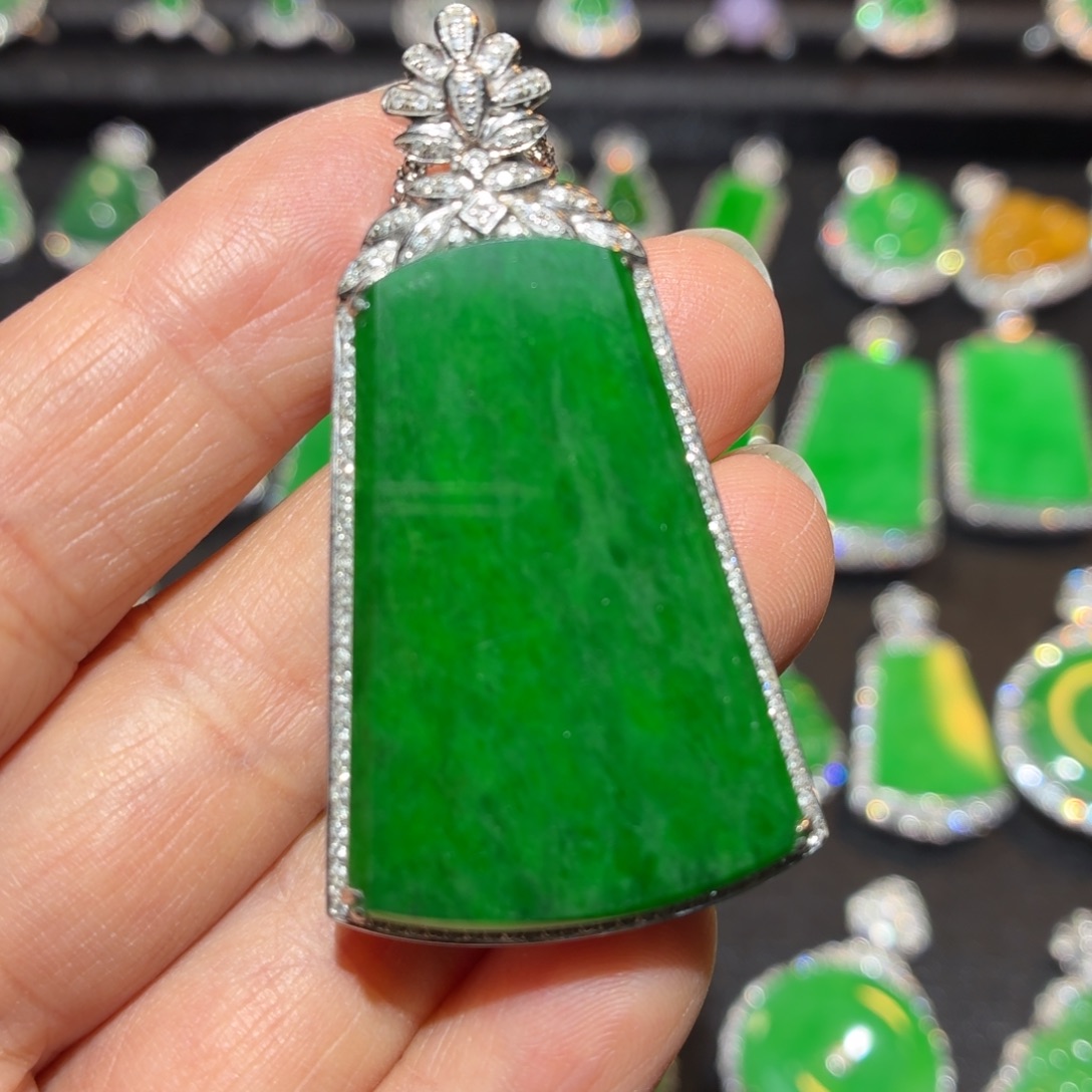 翡翠18K金镶嵌吊坠(不含链)翡翠