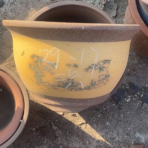 紫砂中国宜兴紫砂花盆，