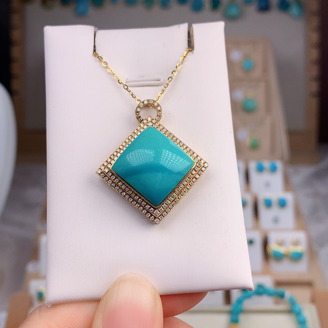 绿松石戒指18K金镶嵌