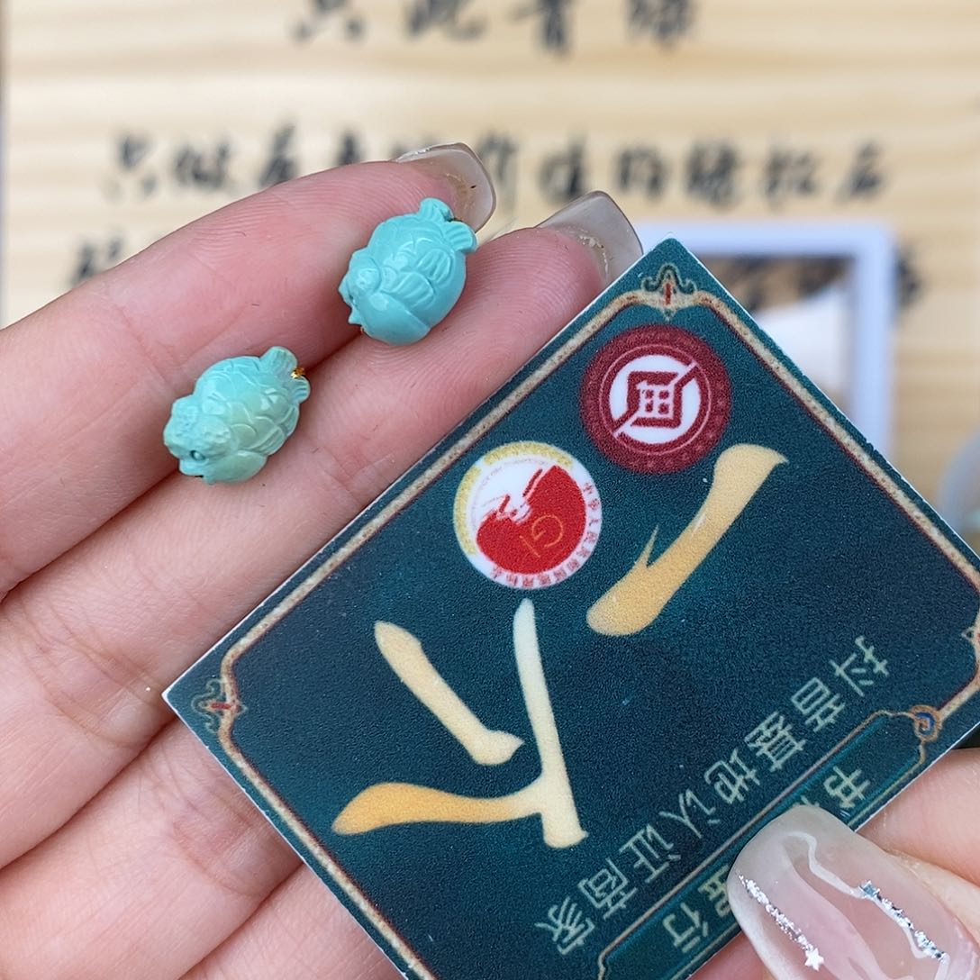 未镶嵌绿松石珠宝奇石