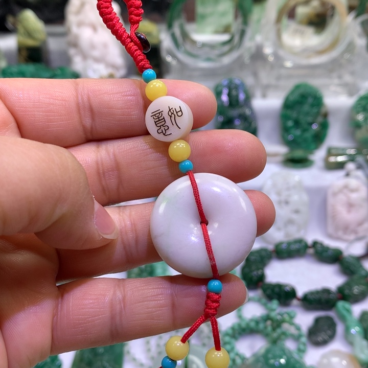 独山玉未镶嵌颈饰