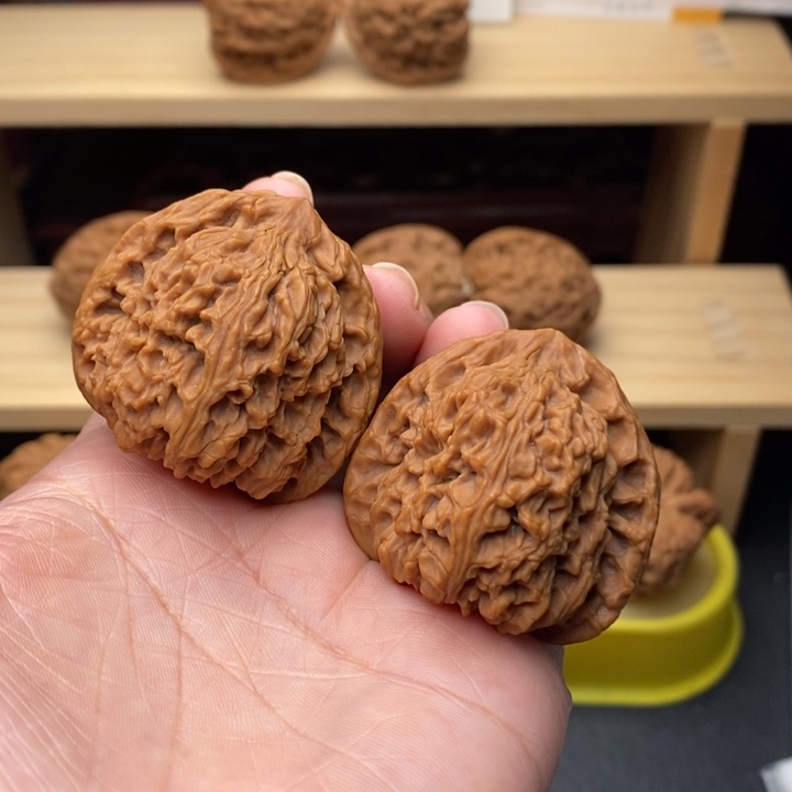 吊坠文玩核桃矮桩三角毕业41尺0988