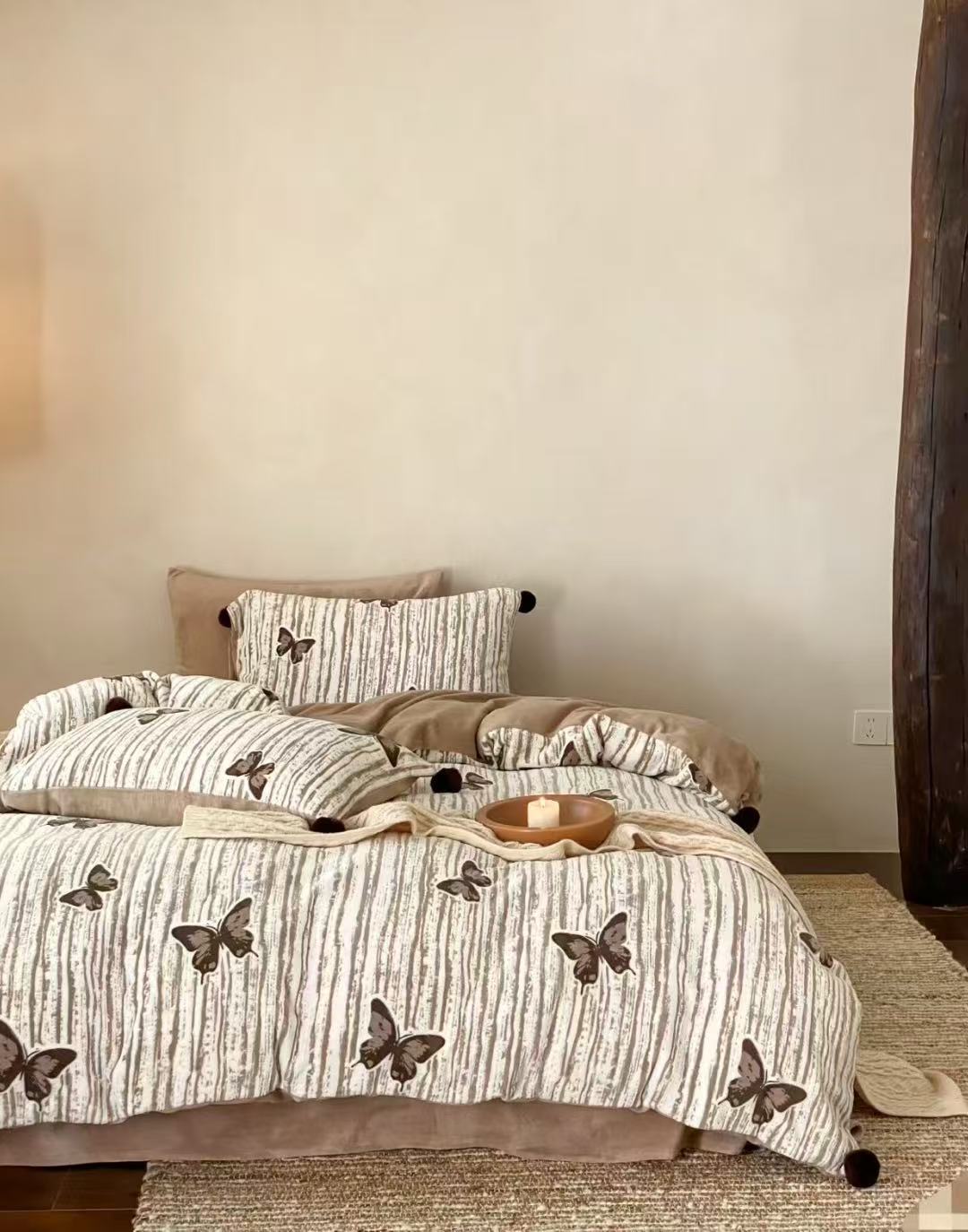 双色提花雕花牛奶绒四件套