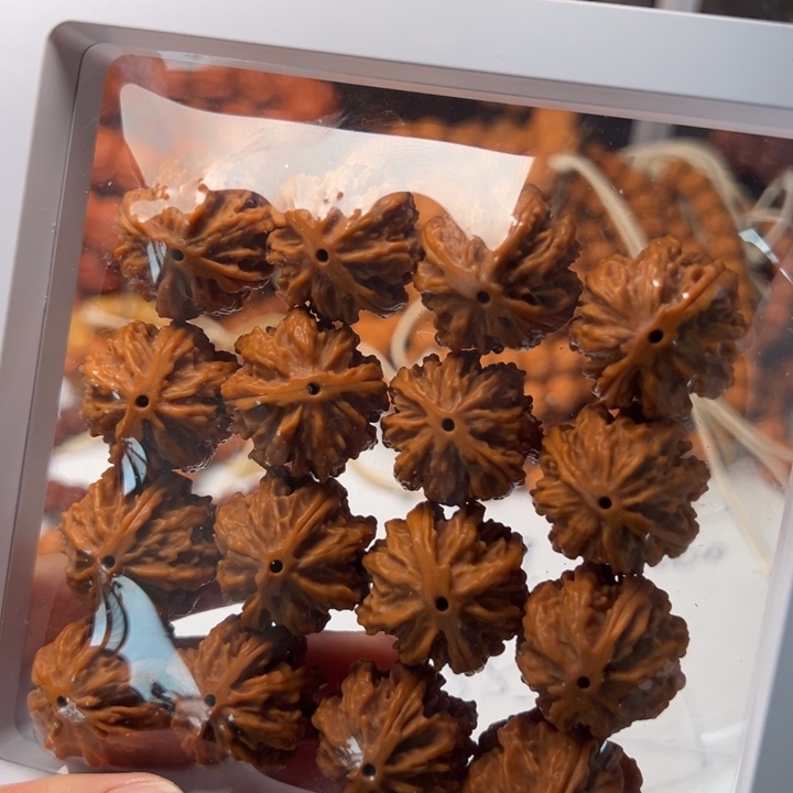 文玩核桃手串天花板手持