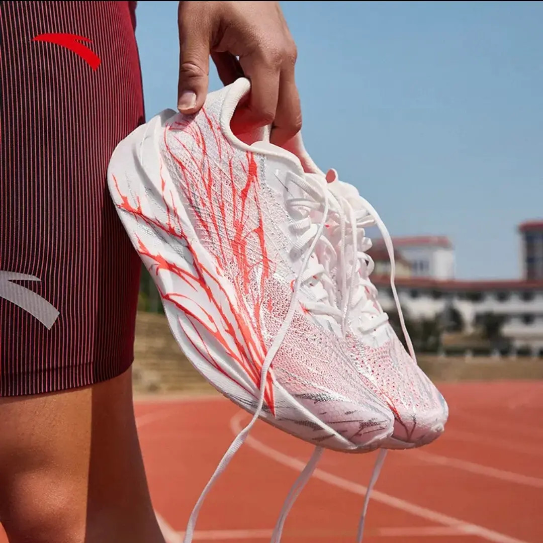 安踏C202 6代心跳男士专业马拉松碳板缓震竞速训练跑步鞋冬季跑鞋