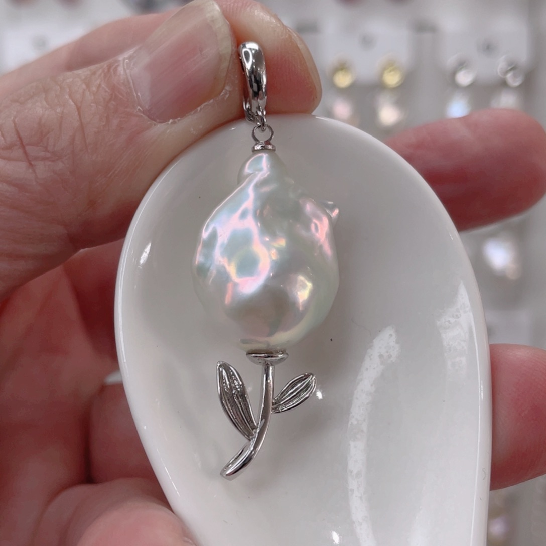 颈饰未镶嵌淡水珍珠