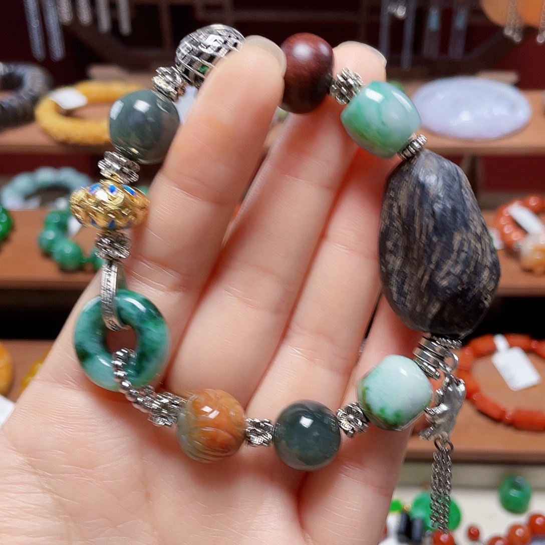 翡翠未镶嵌手链饰品