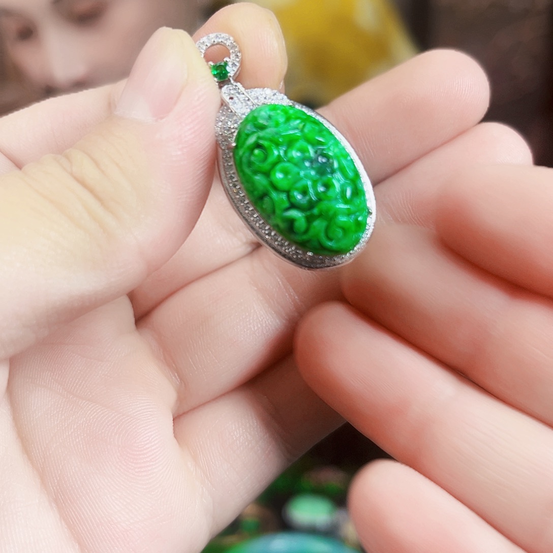 翡翠银S925镶嵌颈饰吊坠