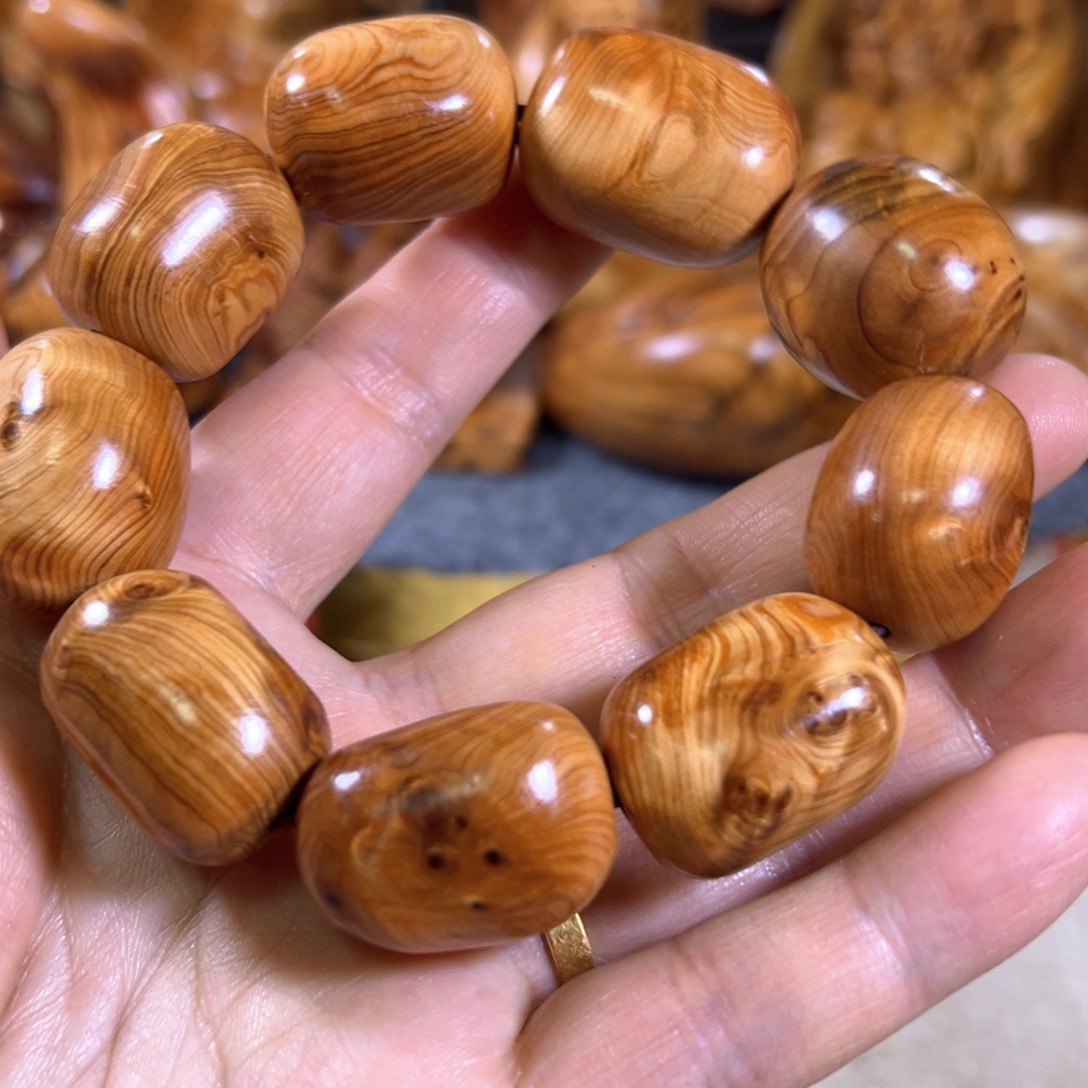 非***可柏木随行摆件手把件