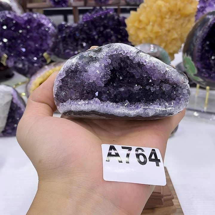 大型摆件（非配饰）未镶嵌水晶