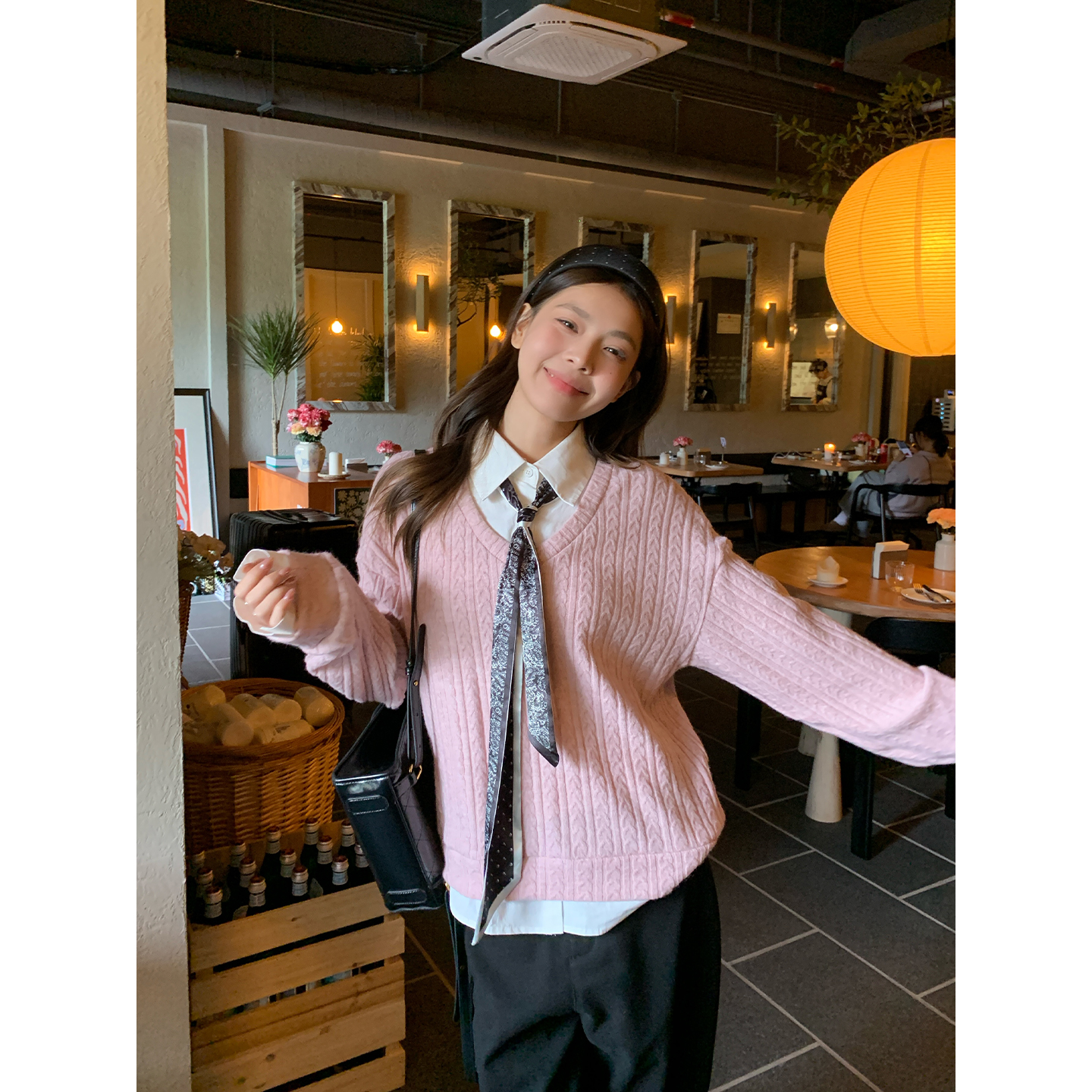 宋正恩12/15 10:00AM上新【粉杏假两件衬衫领麻花针织小件】ST2460