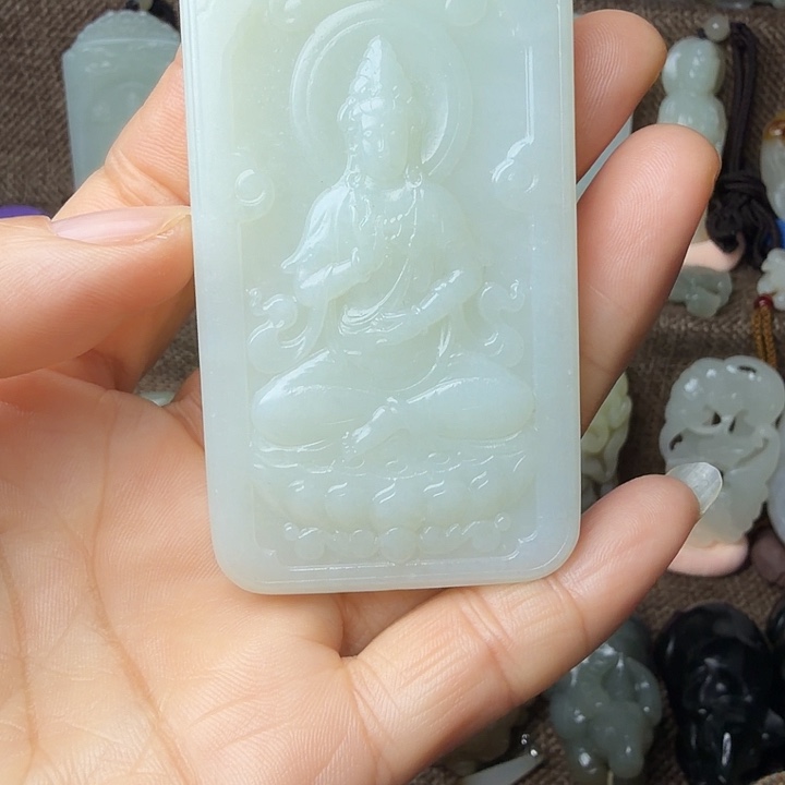 开***天和田玉（糖玉）未镶嵌颈饰