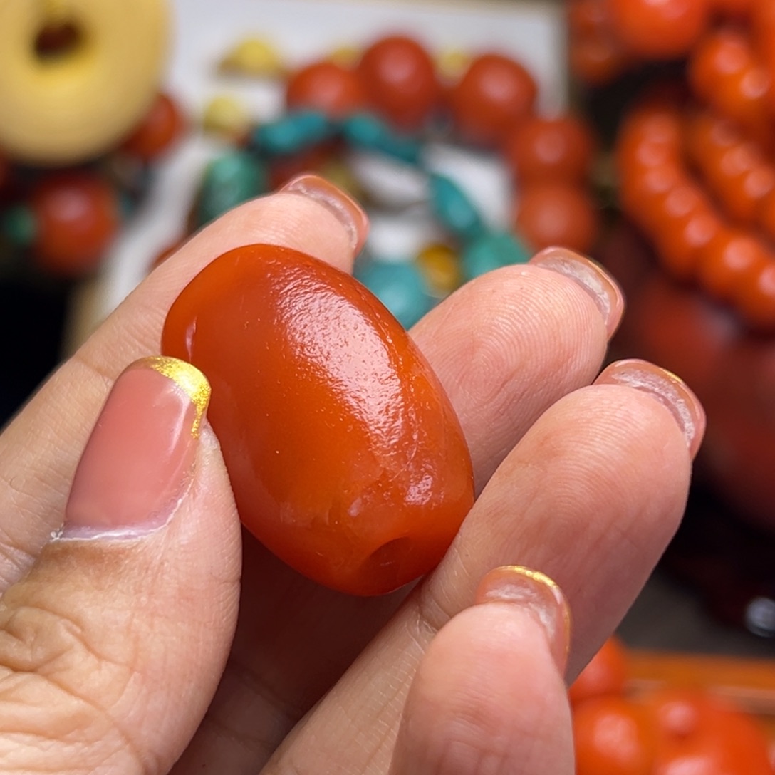 雪***胡琉璃颈饰大漂亮一条