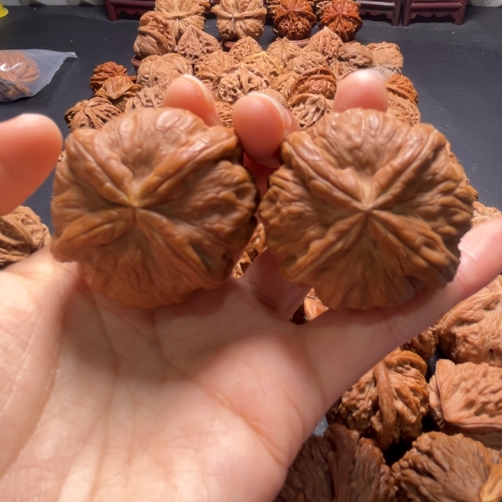 元宝x战警四棱42尺寸核桃哈哈哈哈哈哈哈