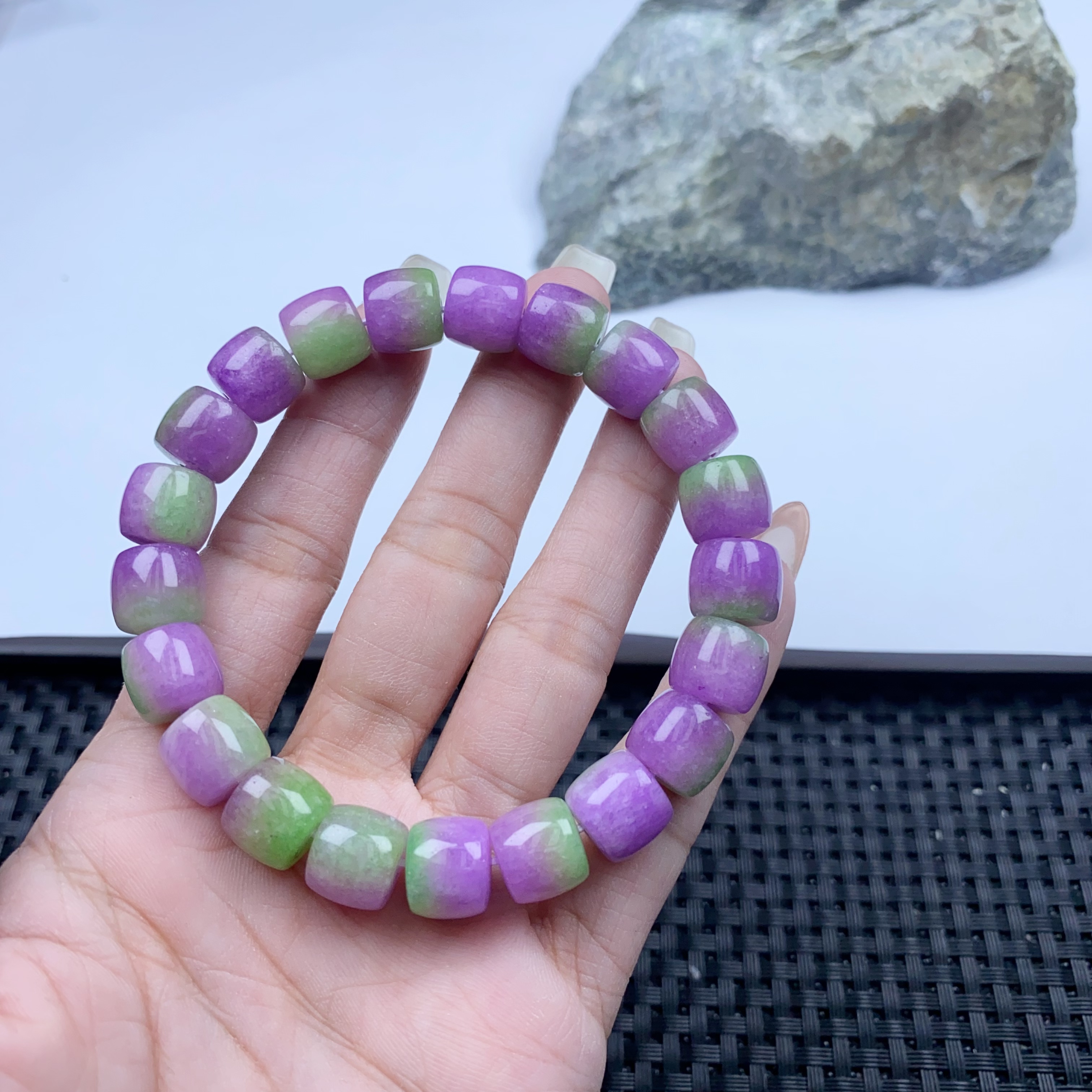 z922紫绿老型珠10m手串女款手工时尚百搭