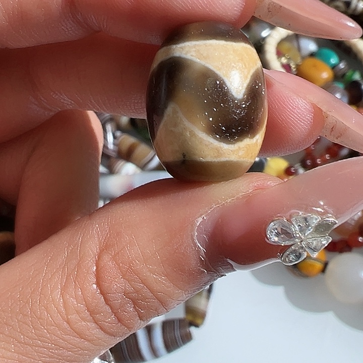 西藏拉萨保真配珠