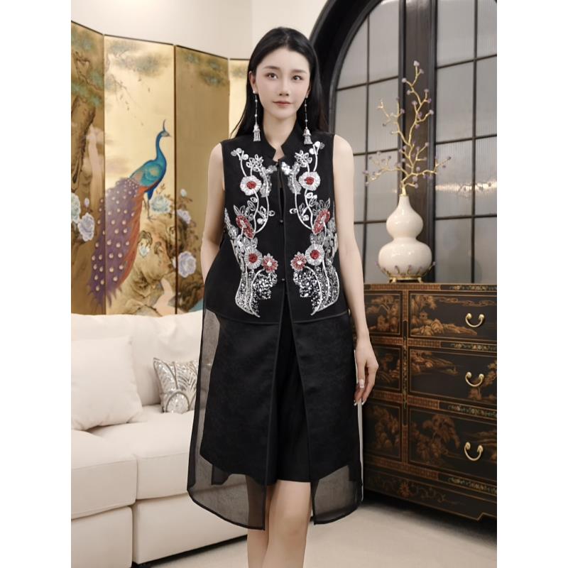 Betty Bairn【白茶梦 · 香云纱】25姆米桑蚕丝长款马甲25B-BW9972