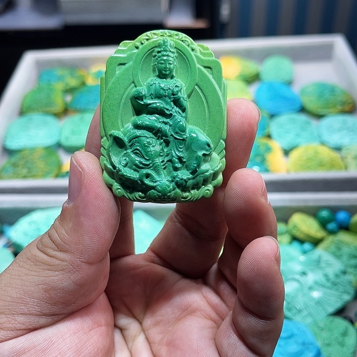 高瓷雕刻精品精美