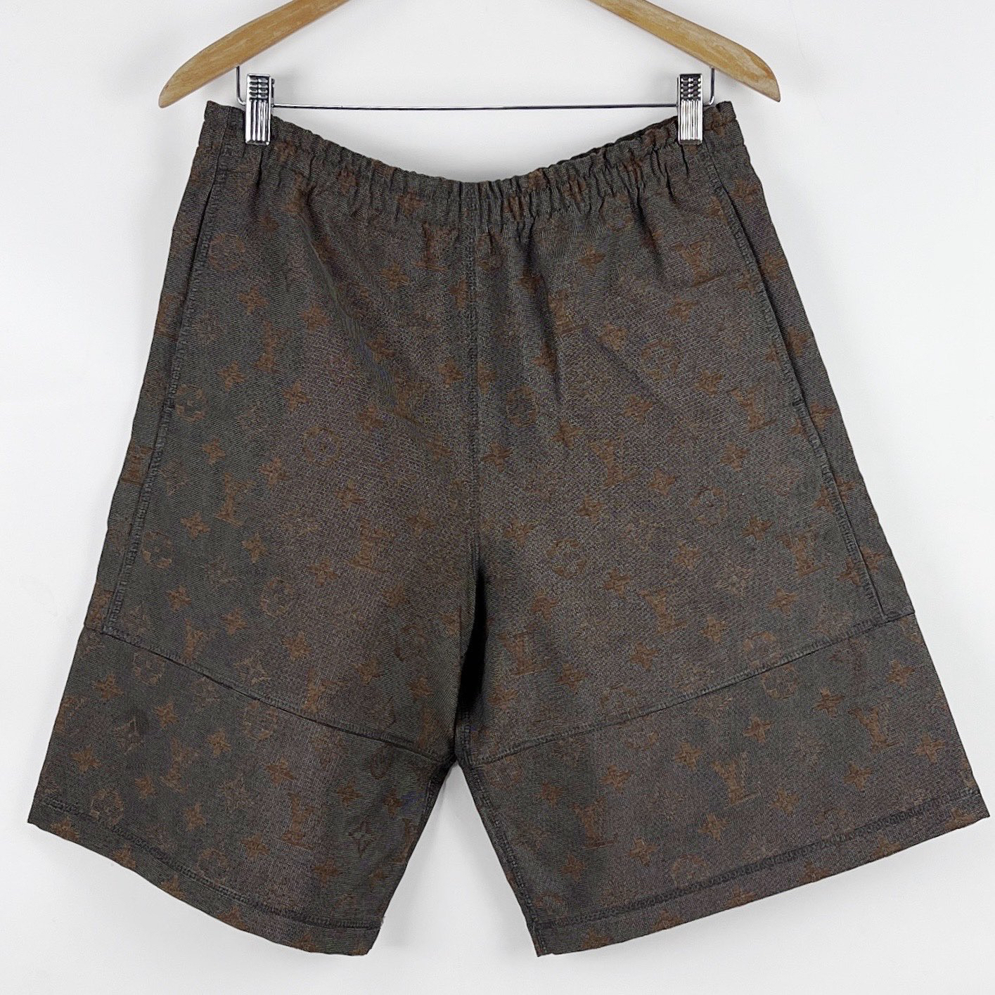 99新 LouisVuitton/路易威登 36码 棕色满印羊毛短裤 sz0015