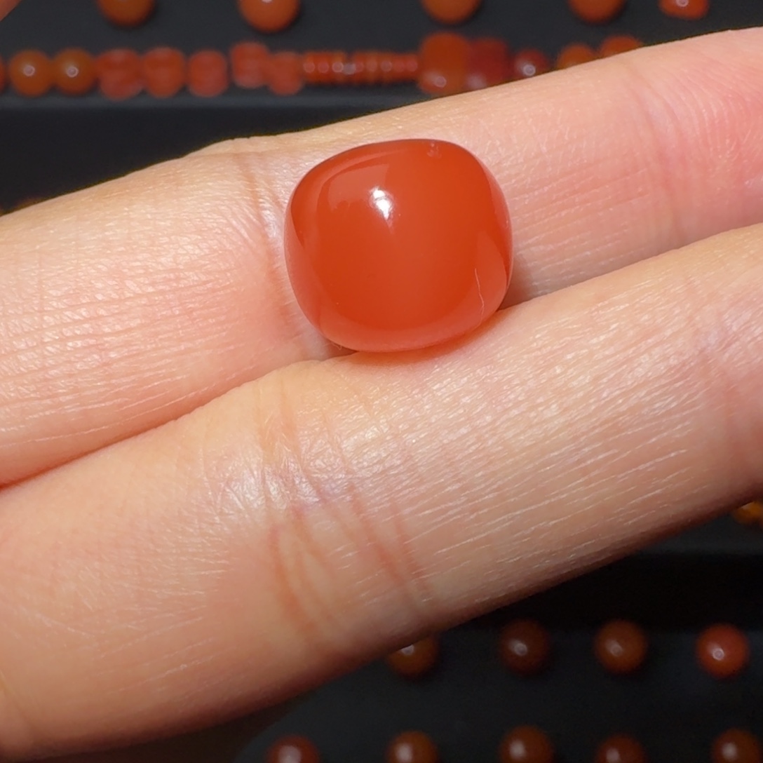 南红玛瑙未镶嵌樱桃红老形微纹12×11