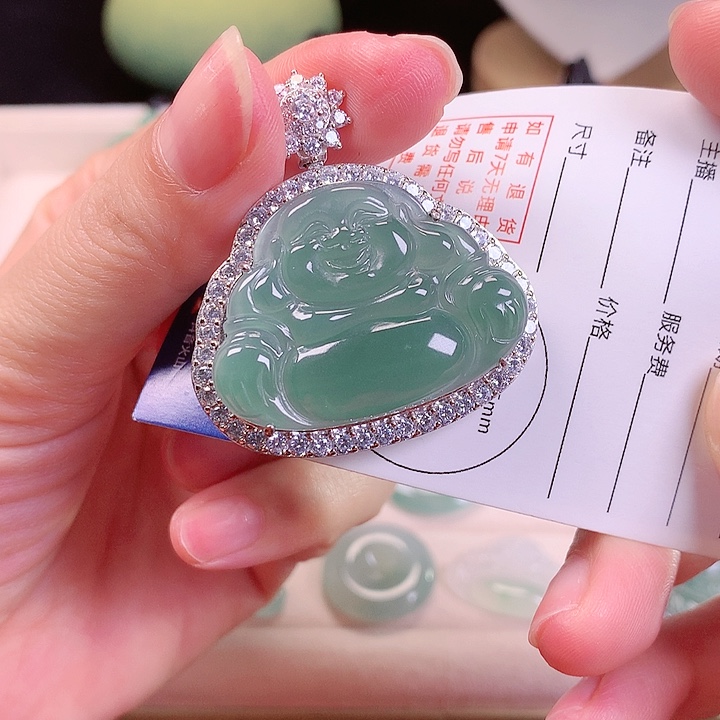 翡翠颈饰银S925镶嵌翡翠