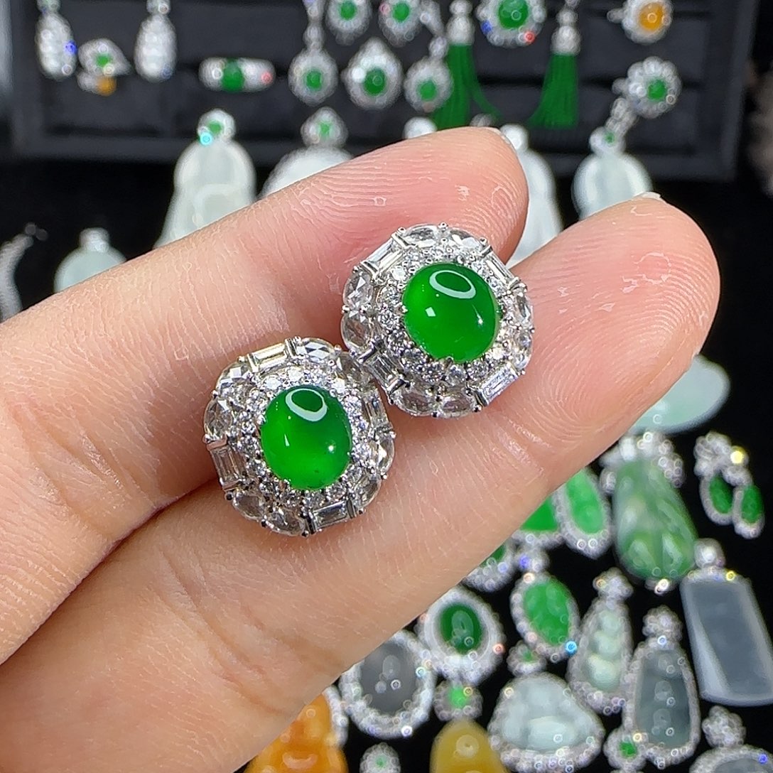 翡翠18K金镶嵌耳饰天然翡翠