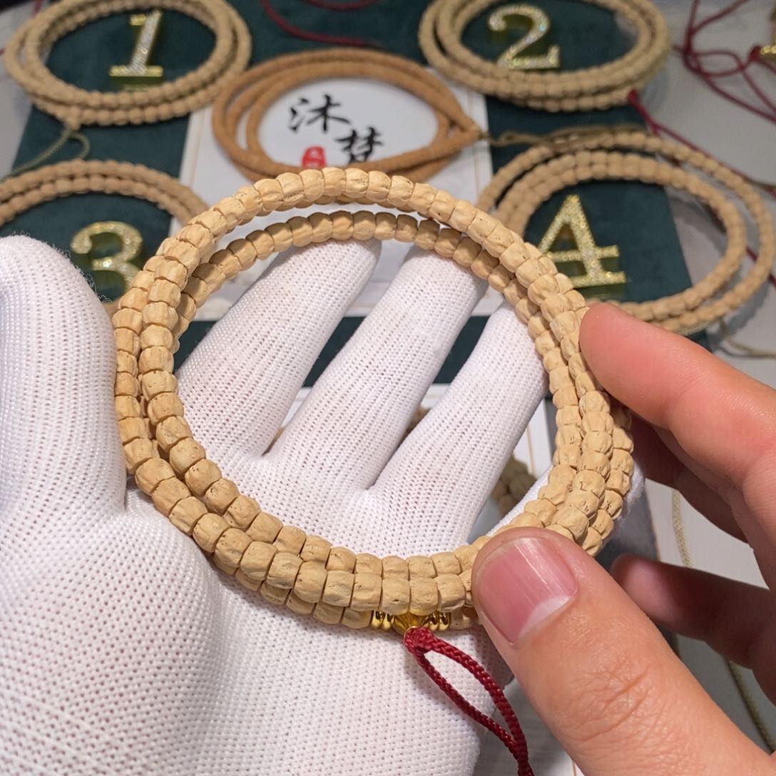 柏香籽/百香籽吊坠鲨***鱼