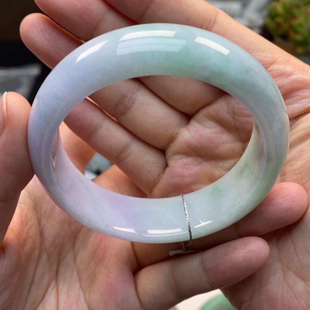 翡翠手镯未镶嵌天然